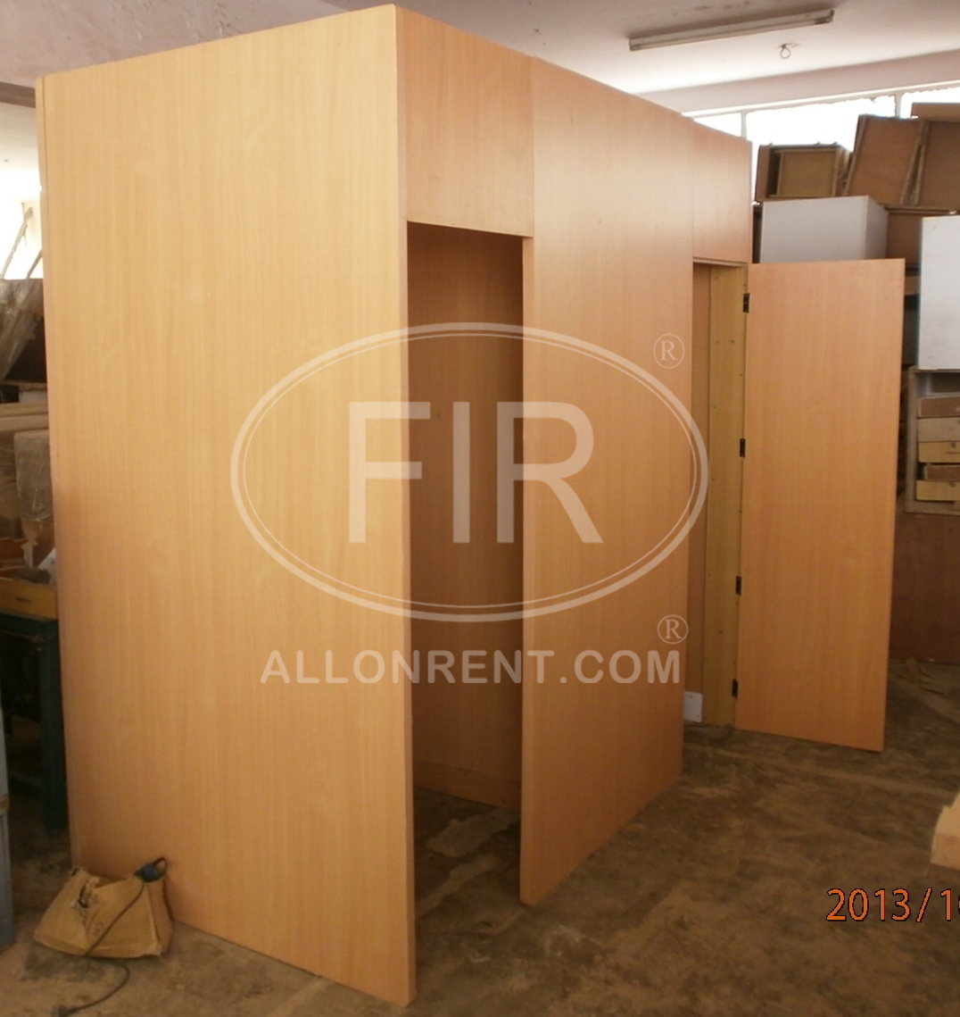 Partitions changing room